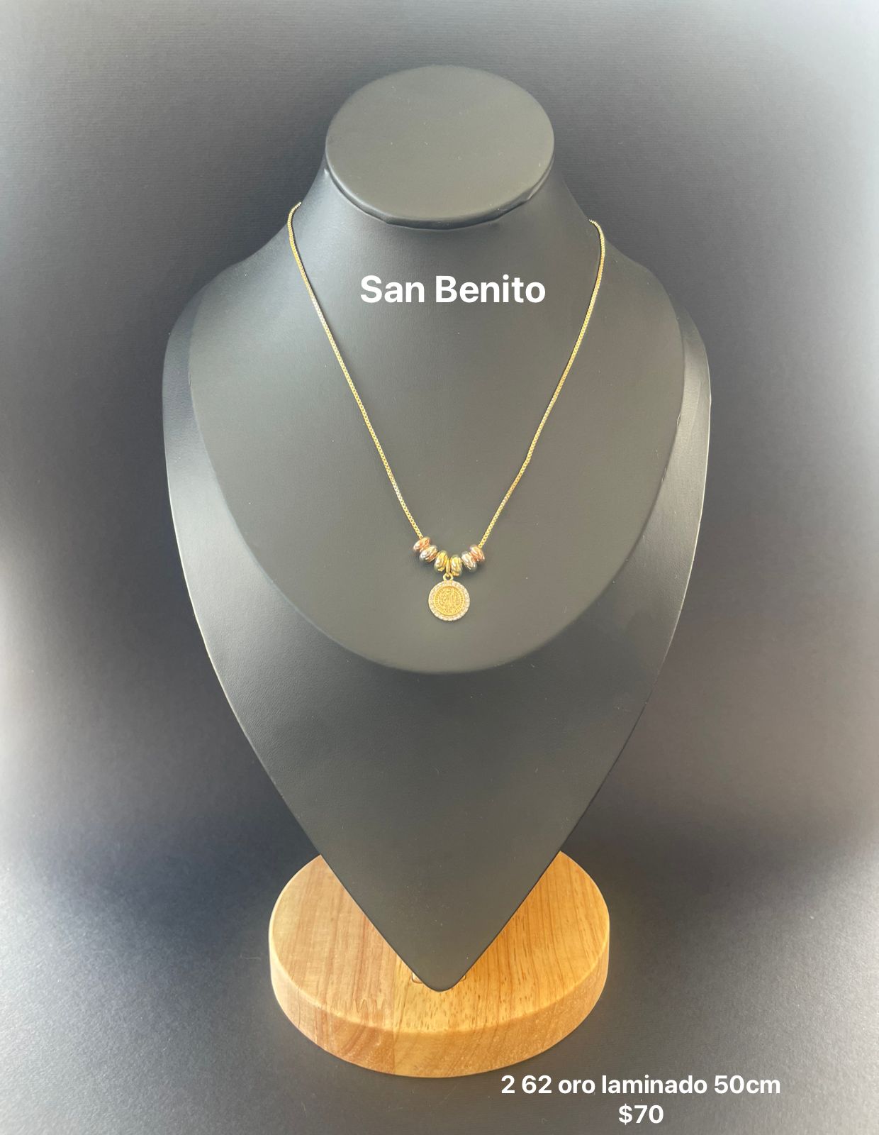 Cadena con dijes oro laminado