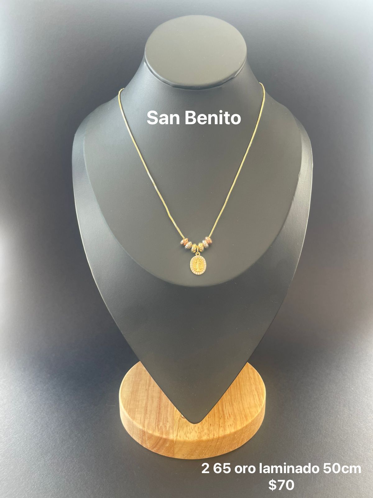 Cadena con dijes oro laminado