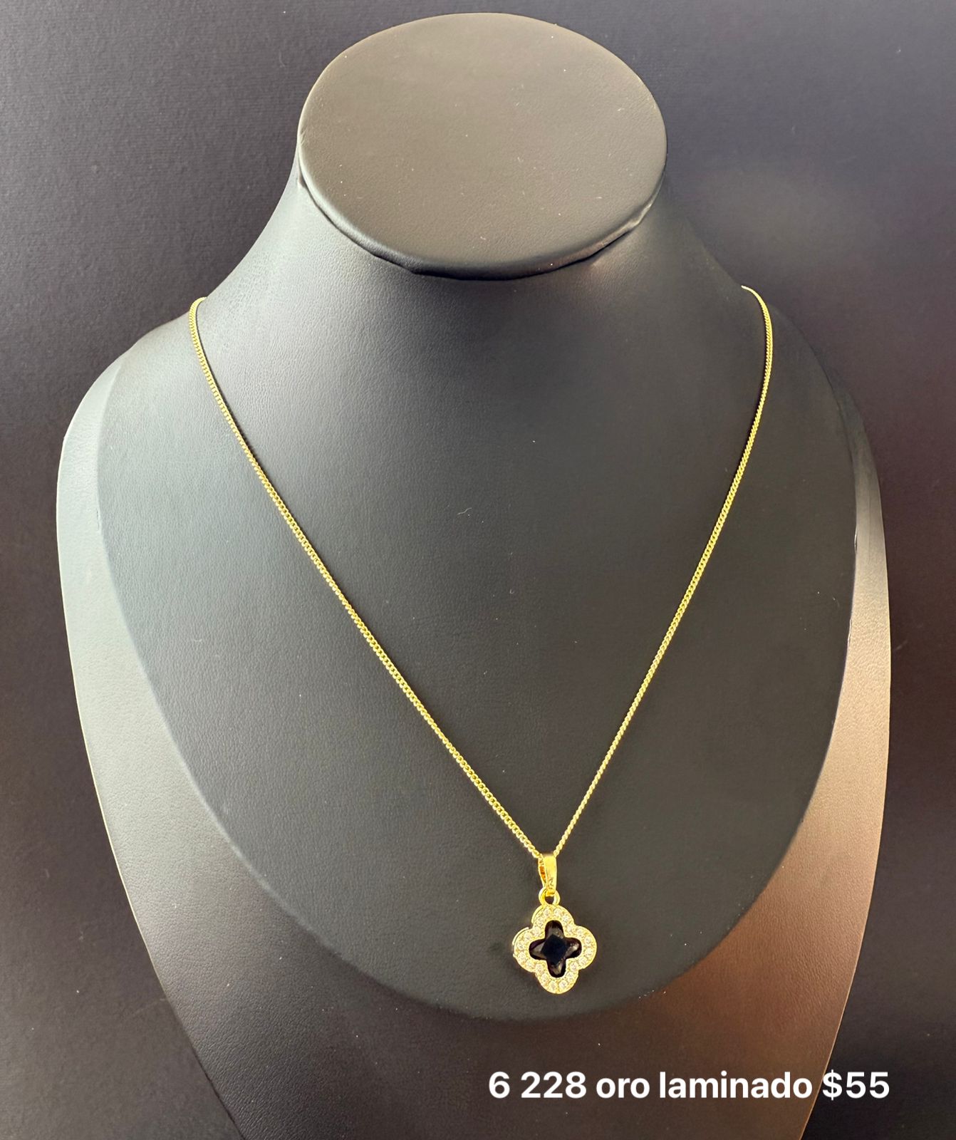 collar oro laminado Van Cleef