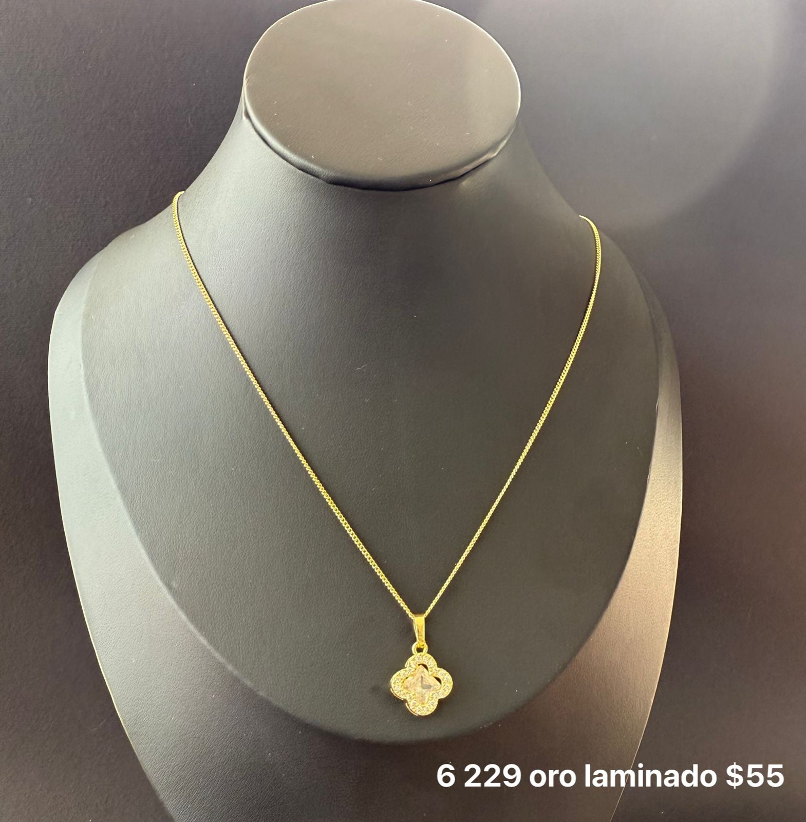 collar oro laminado Van Cleef