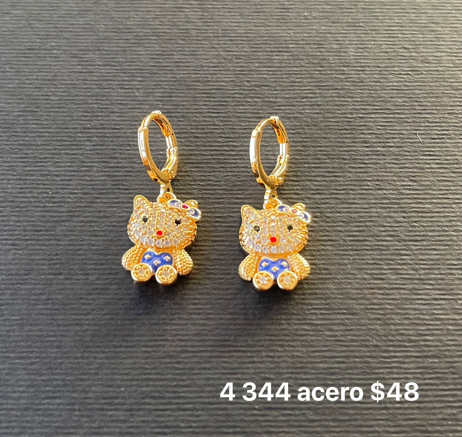 Aretes Kitty acero